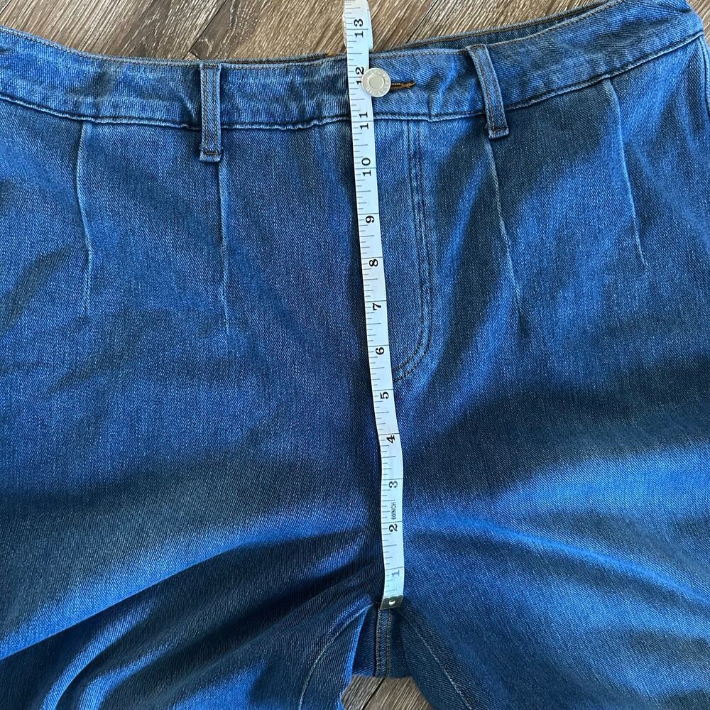 High-Waisted Wide-Leg Halara Jeans, Classic Blue Wash - Picture 7 of 13